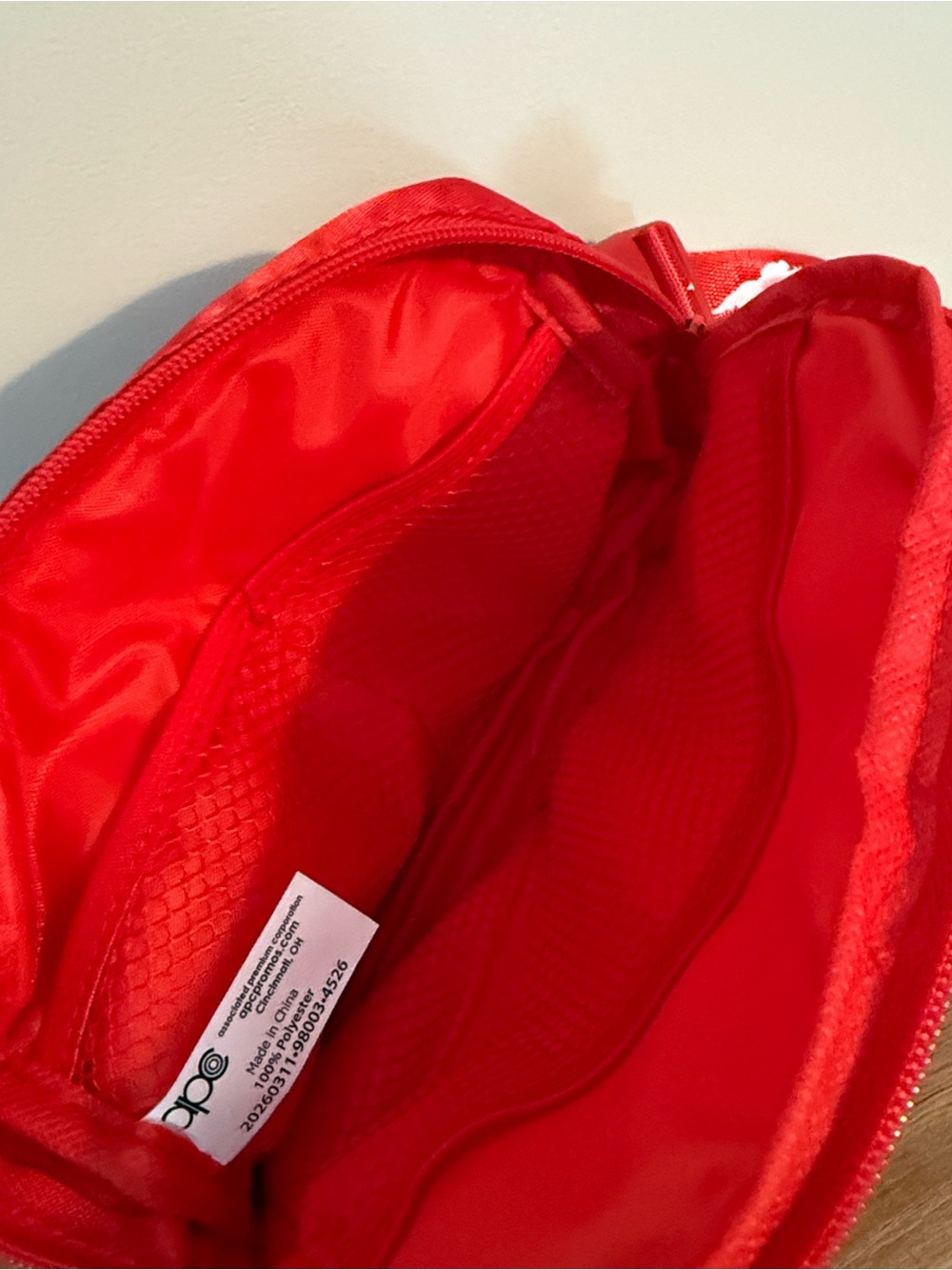 Saratoga Race Course Red Belt Bag - Picture 4 of 7